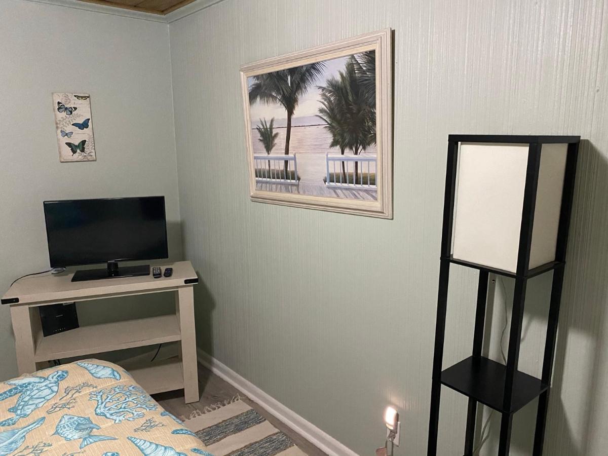 3 Bedroom House Fenced Backyard Private Patio Areas Grill Firepit Plenty Parking! Quick Access 10 Min To Beach Airport Delray West Palm Lake Worth Beach Εξωτερικό φωτογραφία