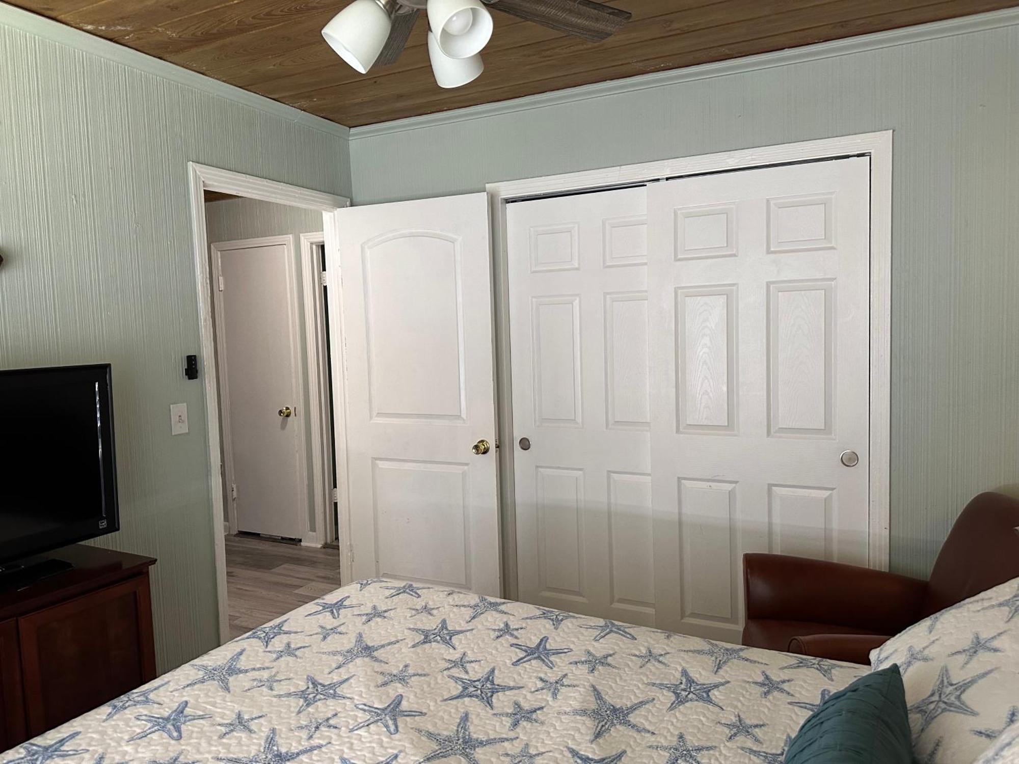 3 Bedroom House Fenced Backyard Private Patio Areas Grill Firepit Plenty Parking! Quick Access 10 Min To Beach Airport Delray West Palm Lake Worth Beach Εξωτερικό φωτογραφία